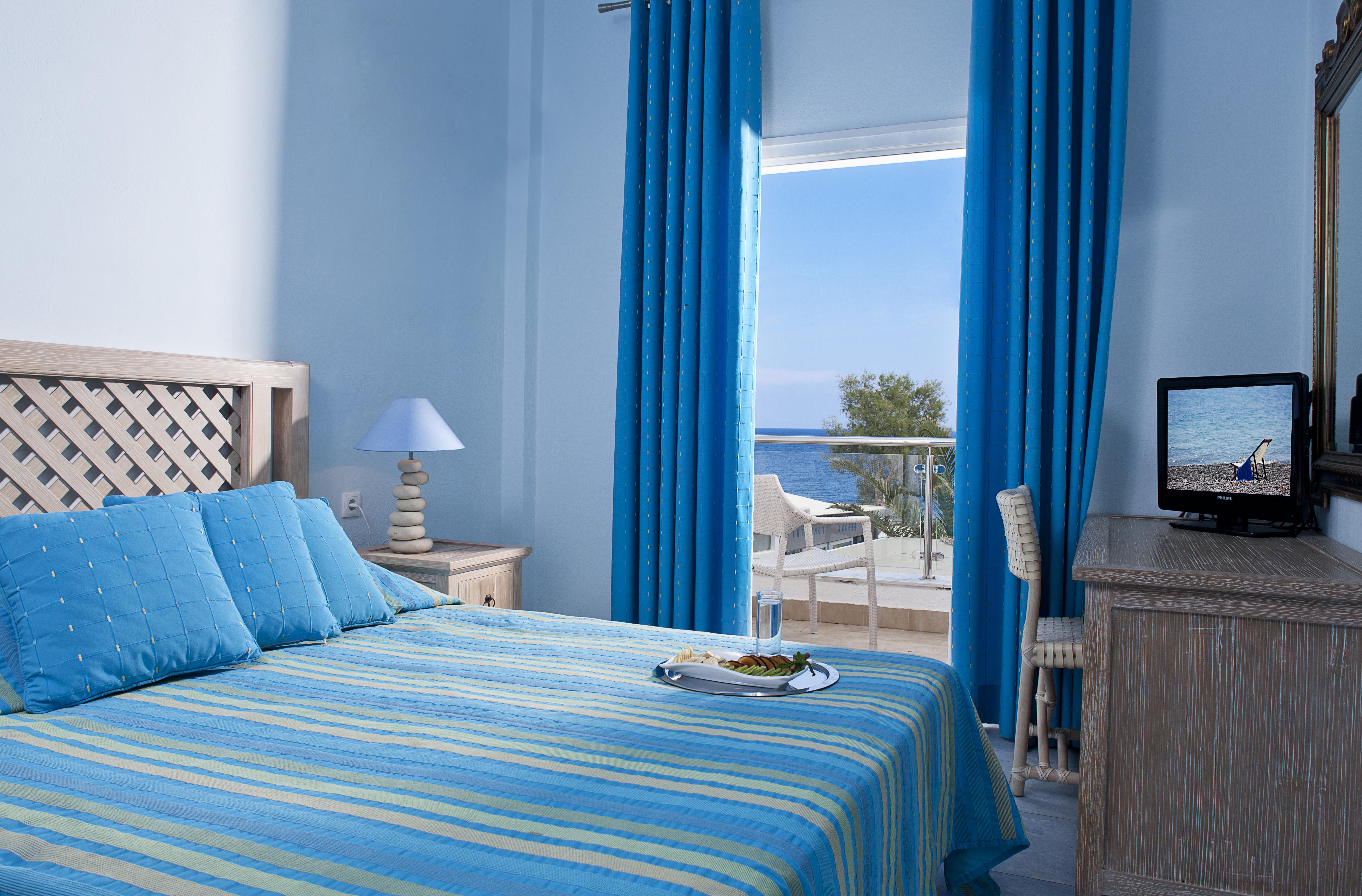 Alesahne Beach Hotel Kamári Buitenkant foto