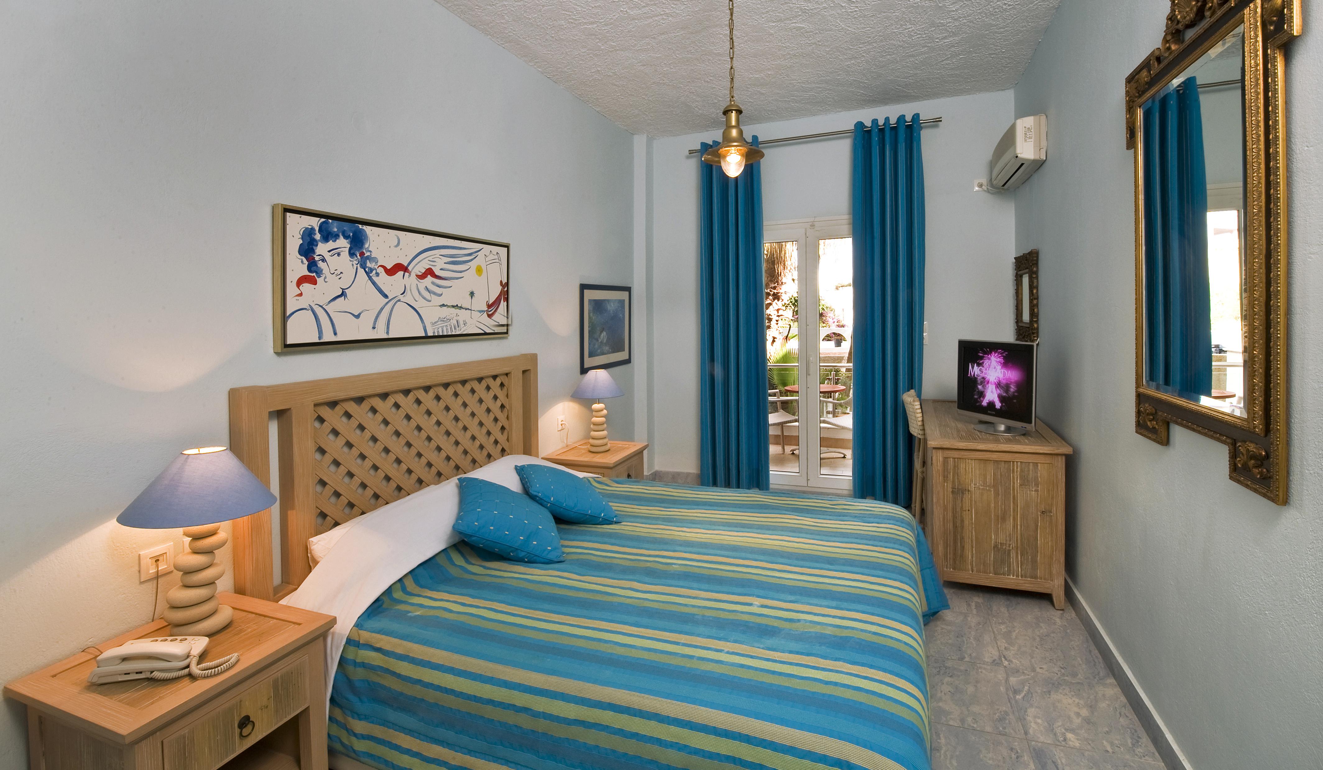 Alesahne Beach Hotel Kamári Buitenkant foto