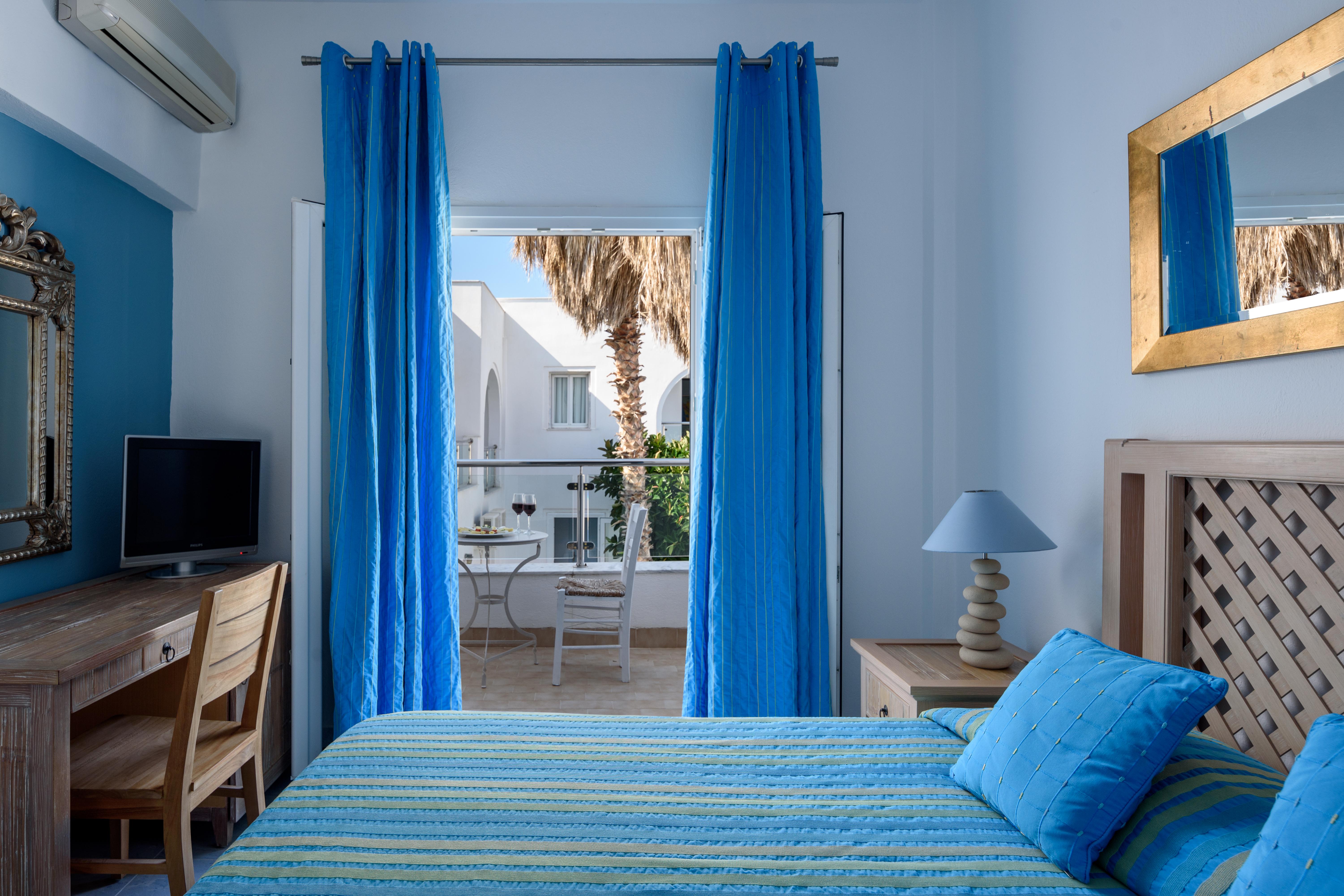Alesahne Beach Hotel Kamári Buitenkant foto