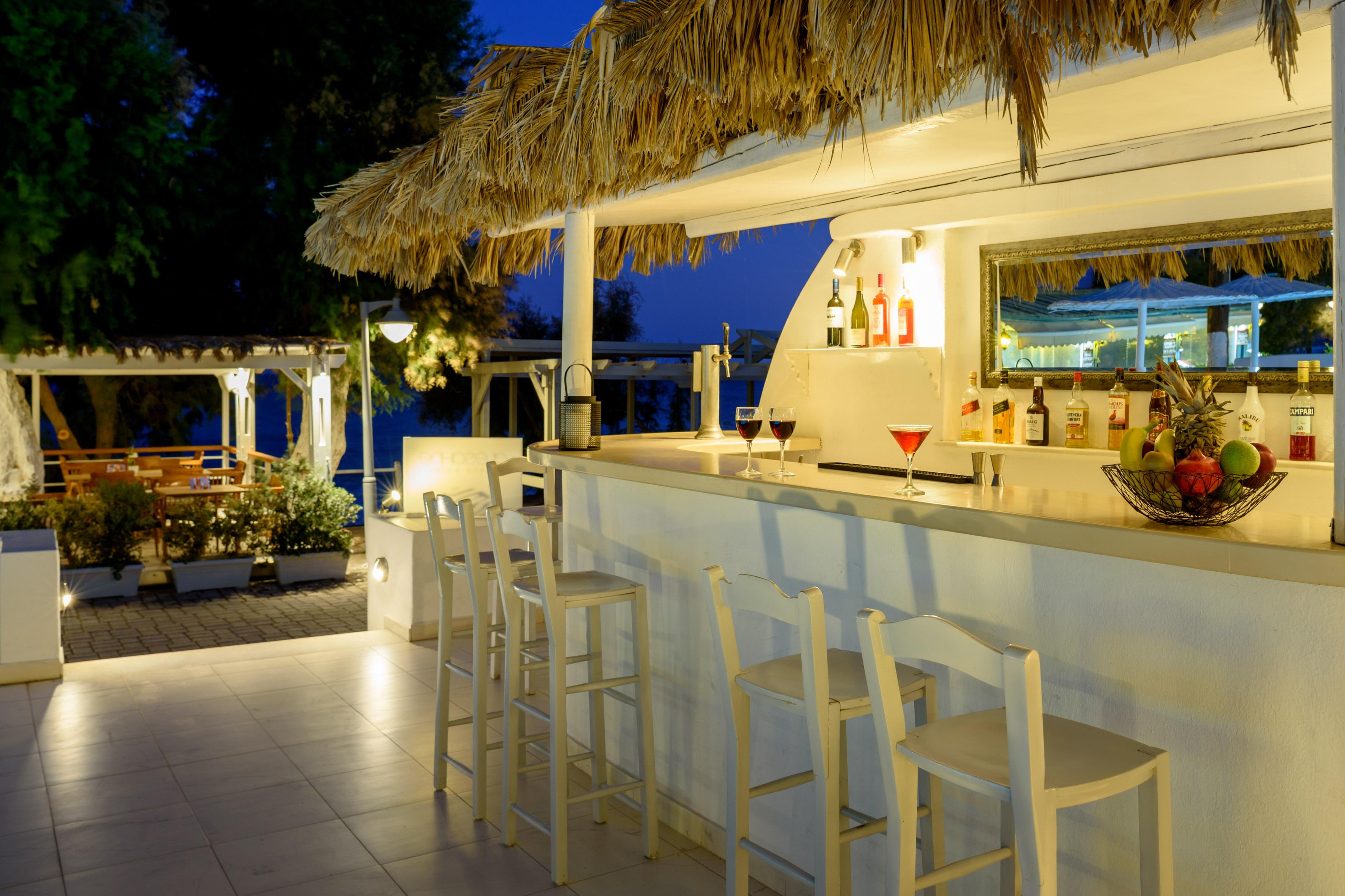 Alesahne Beach Hotel Kamári Buitenkant foto