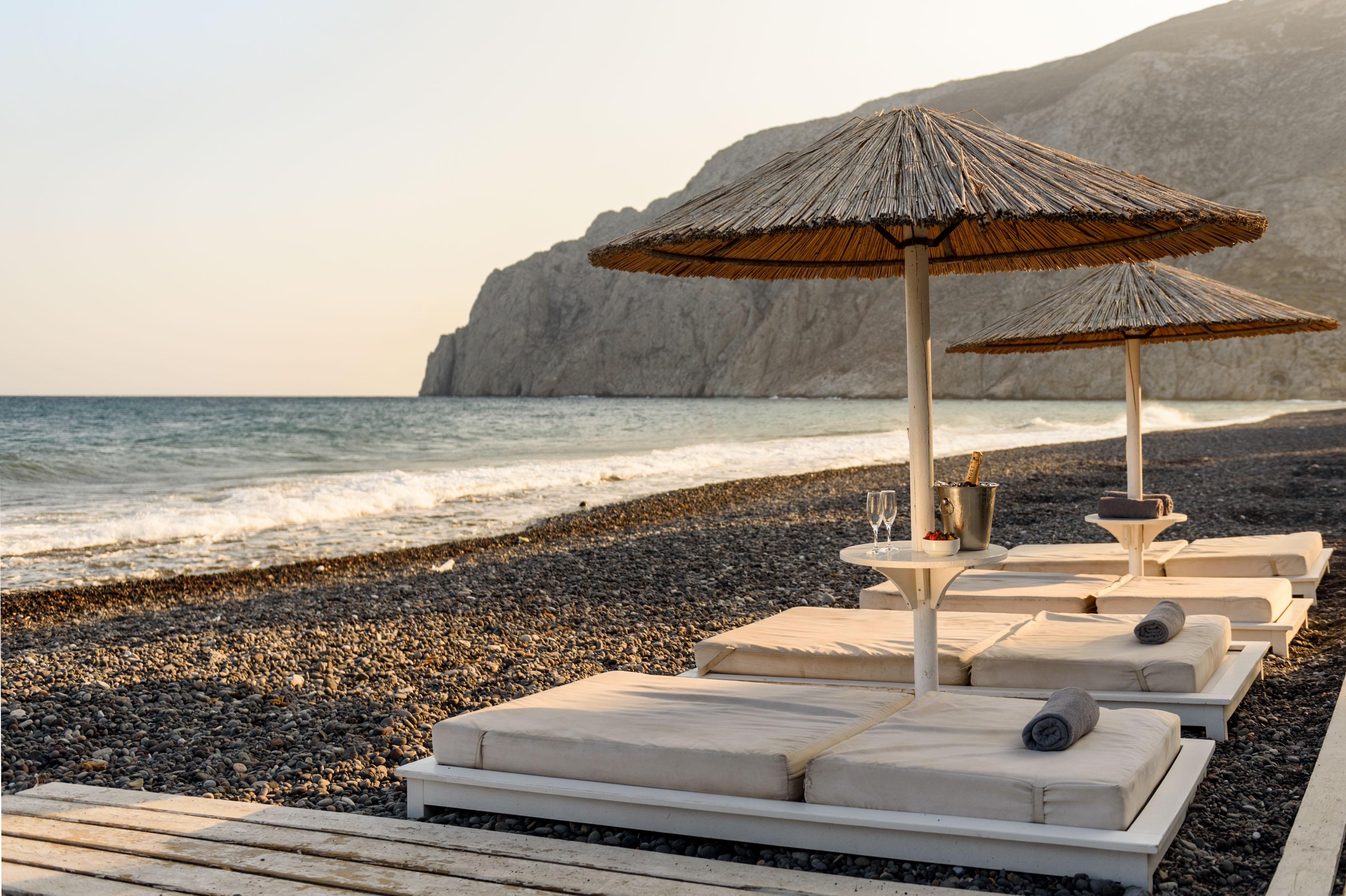 Alesahne Beach Hotel Kamári Buitenkant foto