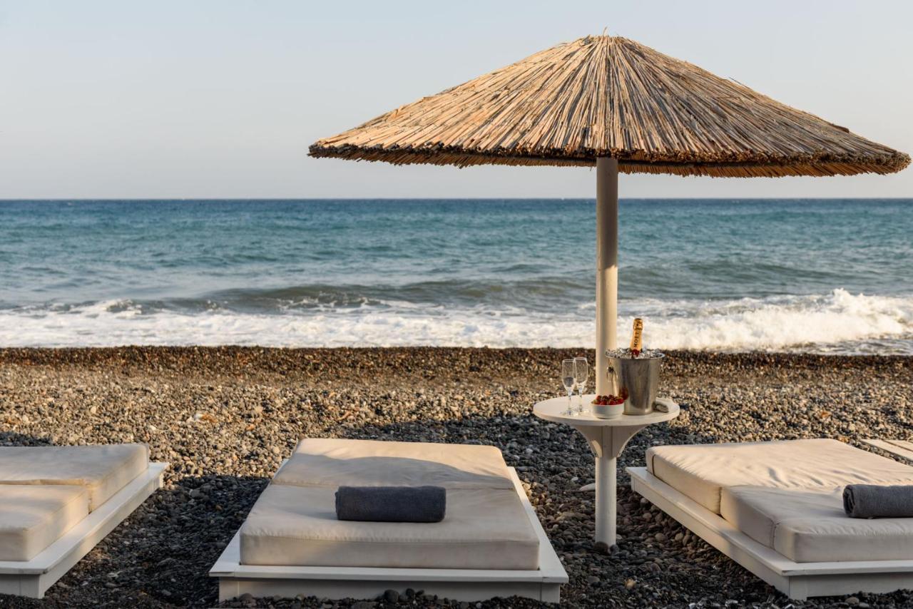 Alesahne Beach Hotel Kamári Buitenkant foto